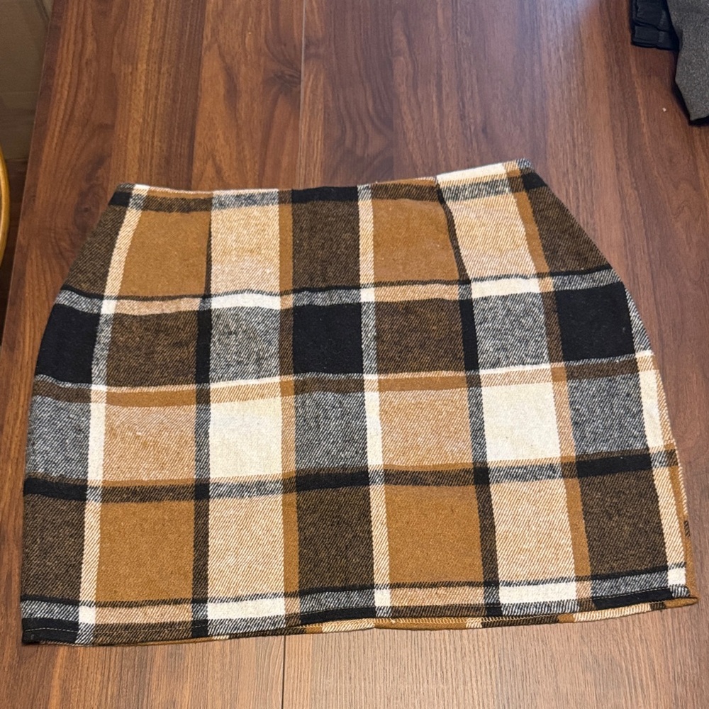 SHEIN Plaid Skirt in Brown and Black